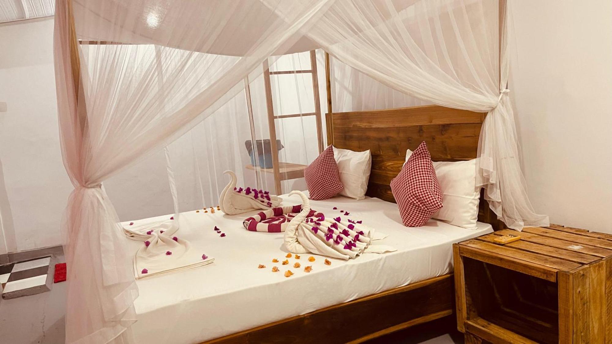 אופוואלי Swiss Kiss Beach Resort מראה חיצוני תמונה