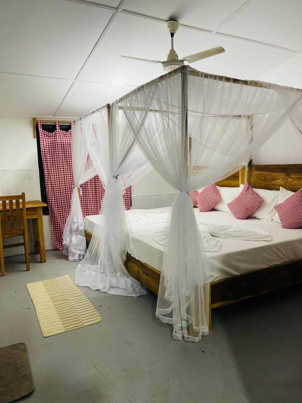 אופוואלי Swiss Kiss Beach Resort מראה חיצוני תמונה