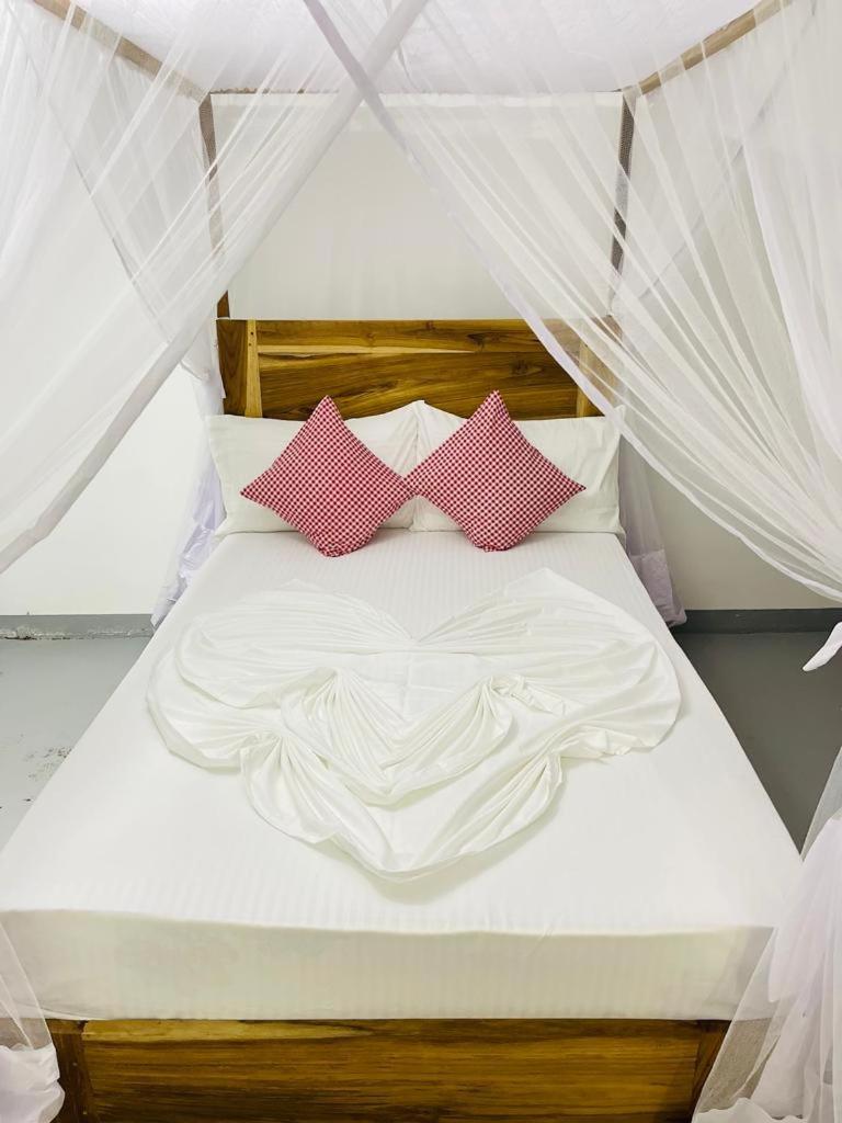 אופוואלי Swiss Kiss Beach Resort מראה חיצוני תמונה